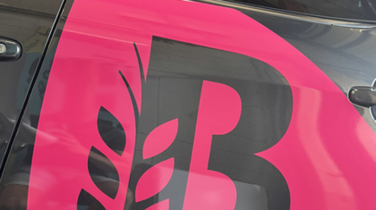 Belettering op de opel corsa